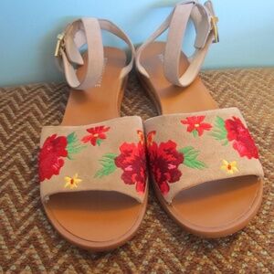 Kenneth Cole "Jony" Floral Stitched Ankle Strap Sandals